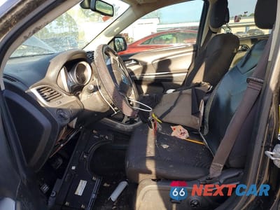 Zdjęcie 7 z 13 samochodu: 2019 DODGE JOURNEY SE VIN:3C4PDCBB9KT863680 - miniatura