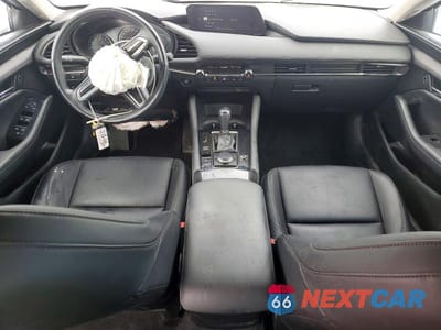 Zdjęcie 8 z 12 samochodu: 2021 MAZDA MAZDA3 GS 4DR VIN:JM1BPACL9M1319560 - miniatura