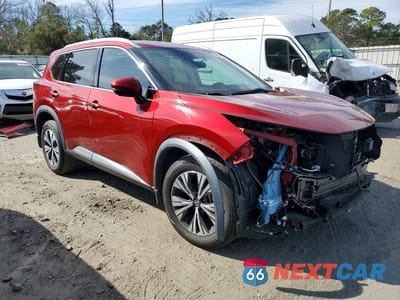 Czwarte zdjęcie samochodu z boku: 2021 NISSAN ROGUE SV VIN:5N1AT3BA5MC725290 - miniatura