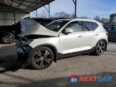 2022 VOLVO XC40 T5 INSCRIPTION YV4162UL0N2653729 - główne zdjęcie licytacji z USA - miniatura