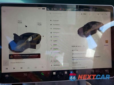 Zdjęcie 9 z 11 samochodu: 2023 TESLA MODEL 3 VIN:5YJ3E1EA7PF383405 - miniatura