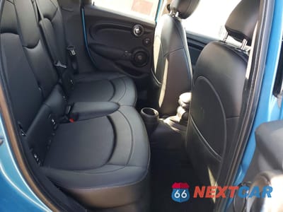 Zdjęcie 10 z 12 samochodu: 2016 MINI COOPER VIN:WMWXU1C51G2D10401 - miniatura