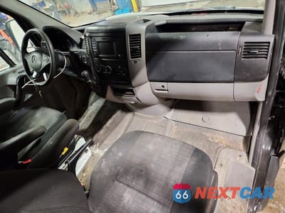 Zdjęcie 8 z 12 samochodu: 2016 MERCEDES-BENZ SPRINTER 2500 VIN:WD3BE7DD3GP226111 - miniatura