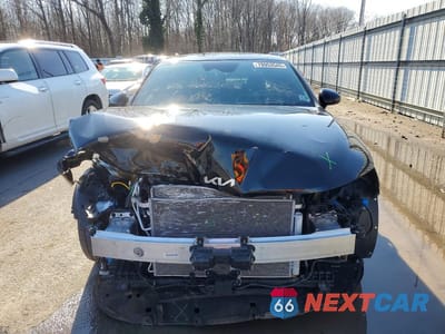 Piąte zdjęcie samochodu w środku: 2025 KIA K5 GT-LINE VIN:KNAG64J78S5336479 - miniatura