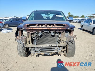 Piąte zdjęcie samochodu w środku: 2016 TOYOTA TUNDRA CREWMAX 1794 VIN:5TFAY5F14GX548014 - miniatura