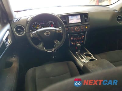 Zdjęcie 8 z 13 samochodu: 2013 NISSAN PATHFINDER S VIN:5N1AR2MM9DC667345 - miniatura