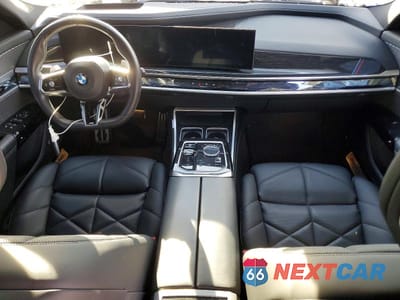 Zdjęcie 8 z 12 samochodu: 2023 BMW 740 I VIN:WBA23EH02PCL71121 - miniatura