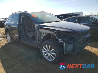 Czwarte zdjęcie samochodu z boku: 2011 VOLKSWAGEN TOUAREG V6 TDI VIN:WVGFK9BP8BD002170 - miniatura