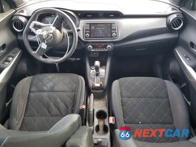 Zdjęcie 8 z 12 samochodu: 2019 NISSAN KICKS SV VIN:3N1CP5CUXKL517397 - miniatura