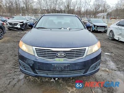 Piąte zdjęcie samochodu w środku: 2010 KIA OPTIMA LX VIN:KNAGG4A85A5381285 - miniatura