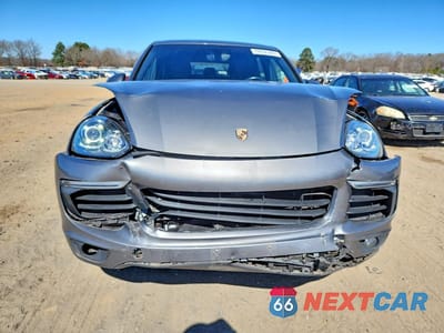 Piąte zdjęcie samochodu w środku: 2016 PORSCHE CAYENNE VIN:WP1AA2A24GLA06646 - miniatura