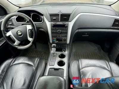 Zdjęcie 9 z 12 samochodu: 2010 CHEVROLET TRAVERSE LT VIN:1GNLVGED8AS106129 - miniatura