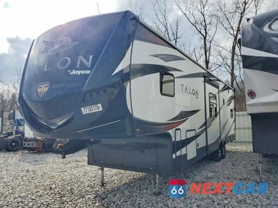 Drugie zdjęcie samochodu z przodu: 2018 JAYCO RV TRAILER VIN:1UJCJSBU7J18A0050 - miniatura