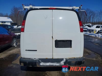 Zdjęcie 6 z 13 samochodu: 2017 CHEVROLET EXPRESS G2500 VIN:1GCWGAFF3H1337078 - miniatura