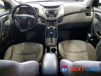 Zdjęcie 8 z 12 samochodu: 2013 HYUNDAI ELANTRA GLS VIN:5NPDH4AEXDH365547 - miniatura