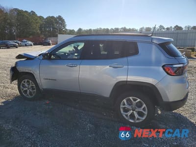 Drugie zdjęcie samochodu z przodu: 2025 JEEP COMPASS LATITUDE VIN:3C4NJDBN0ST562022 - miniatura