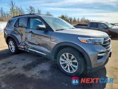 Czwarte zdjęcie samochodu z boku: 2021 FORD EXPLORER XLT VIN:1FMSK8DH6MGA36186 - miniatura