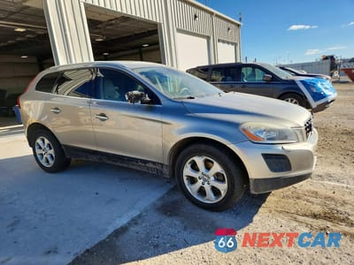 Czwarte zdjęcie samochodu z boku: 2011 VOLVO XC60 3.2 VIN:YV4952DZXB2210123 - miniatura