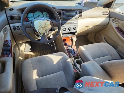 Zdjęcie 8 z 11 samochodu: 2003 TOYOTA COROLLA LE VIN:JTDBR38E632003929 - miniatura