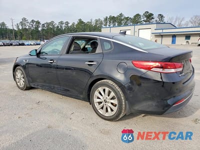 Drugie zdjęcie samochodu z przodu: 2018 KIA OPTIMA LX VIN:5XXGT4L36JG268747 - miniatura