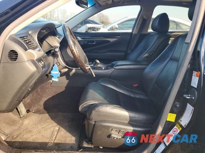 Zdjęcie 7 z 11 samochodu: 2015 LEXUS LS 460 VIN:JTHCL5EF2F5024521 - miniatura