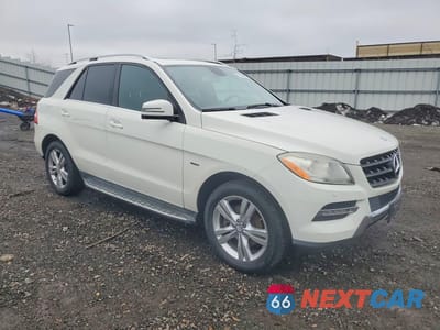 Czwarte zdjęcie samochodu z boku: 2012 MERCEDES-BENZ ML 350 4MATIC VIN:4JGDA5HB2CA019712 - miniatura