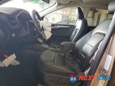 Zdjęcie 7 z 13 samochodu: 2021 FORD ESCAPE FWD 3C 4D SUV SEL VIN:1FMCU0H6XMUA57973 - miniatura