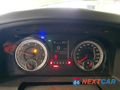 Zdjęcie 9 z 12 samochodu: 2018 RAM 2500 ST VIN:3C6UR5CJ8JG253760 - miniatura