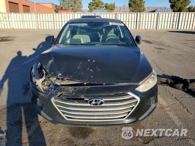 Piąte zdjęcie samochodu w środku: 2018 HYUNDAI ELANTRA SE VIN:5NPD74LF7JH219059 - miniatura