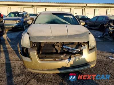 Piąte zdjęcie samochodu w środku: 2004 NISSAN MAXIMA VIN:1N4BA41E64C830533 - miniatura