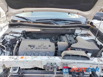 Zdjęcie 12 z 14 samochodu: 2018 MITSUBISHI OUTLANDER SE VIN:JA4AZ3A33JZ035871 - miniatura