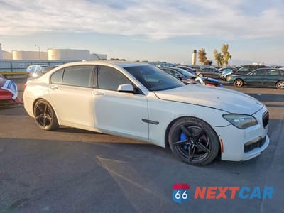 Czwarte zdjęcie samochodu z boku: 2011 BMW 740 LI VIN:WBAKB4C55BC574545 - miniatura