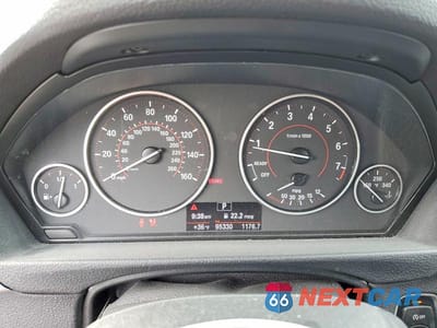 Zdjęcie 9 z 11 samochodu: 2017 BMW 330 XI VIN:WBA8K3C56HK678657 - miniatura