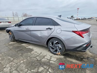 Drugie zdjęcie samochodu z przodu: 2025 HYUNDAI ELANTRA LIMITED VIN:KMHLN4DJ2SU129356 - miniatura