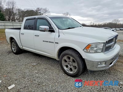 Czwarte zdjęcie samochodu z boku: 2012 DODGE RAM 1500 LARAMIE VIN:1C6RD7NT9CS178092 - miniatura