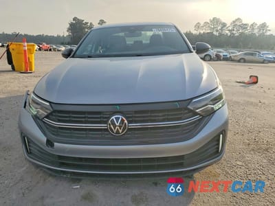 Piąte zdjęcie samochodu w środku: 2024 VOLKSWAGEN JETTA SPORT VIN:3VWBM7BU7RM017469 - miniatura