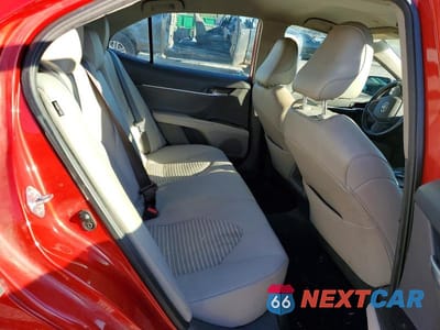 Zdjęcie 10 z 12 samochodu: 2021 TOYOTA CAMRY SE VIN:4T1T11AK3MU421706 - miniatura