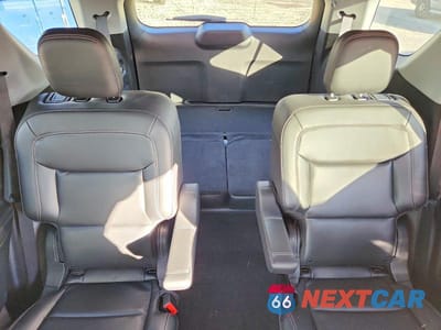 Zdjęcie 10 z 13 samochodu: 2023 FORD EXPLORER XLT VIN:1FMSK7DH1PGB33603 - miniatura
