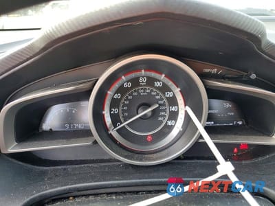 Zdjęcie 9 z 11 samochodu: 2015 MAZDA 3 SV VIN:JM1BM1T70F1269520 - miniatura