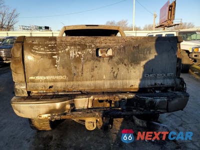 Zdjęcie 6 z 11 samochodu: 2004 CHEVROLET SILVERADO K2500 HEAVY DUTY VIN:1GCHK23144F133876 - miniatura