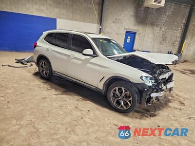 Czwarte zdjęcie samochodu z boku: 2022 BMW X3 XDRIVE30I VIN:WBX57DP09NN178663 - miniatura