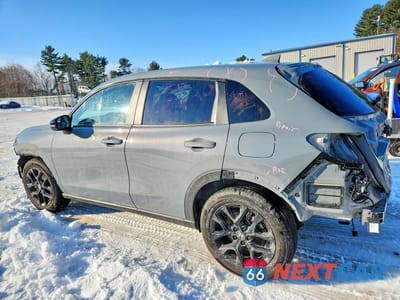 Drugie zdjęcie samochodu z przodu: 2025 HONDA HR-V SPORT VIN:3CZRZ2H5XSM790569 - miniatura
