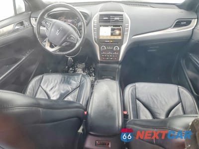 Zdjęcie 8 z 13 samochodu: 2017 LINCOLN MKC SELECT VIN:5LMCJ2D92HUL04300 - miniatura