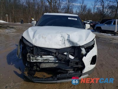 Piąte zdjęcie samochodu w środku: 2022 CHEV BLAZER VIN:3GNKBHR43NS130014 - miniatura