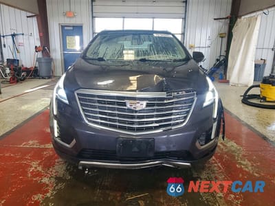 Piąte zdjęcie samochodu w środku: 2018 CADILLAC XT5 PLATINUM VIN:1GYKNGRS1JZ193967 - miniatura