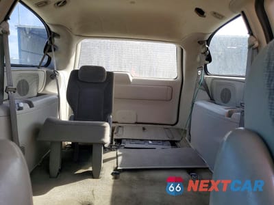 Zdjęcie 10 z 13 samochodu: 2005 DODGE GRAND CARAVAN SE VIN:1D4GP24R45B315459 - miniatura