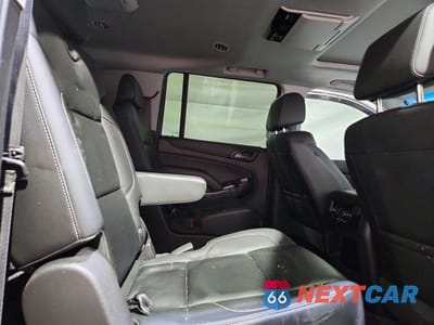 Zdjęcie 11 z 13 samochodu: 2019 CHEVROLET SUBURBAN K1500 LT VIN:1GNSKHKC2KR360806 - miniatura