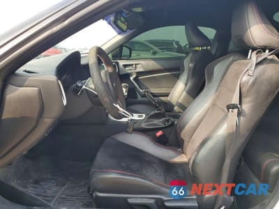 Zdjęcie 7 z 12 samochodu: 2013 SUBARU BRZ 2.0 LIMITED VIN:JF1ZCAC10D1609877 - miniatura