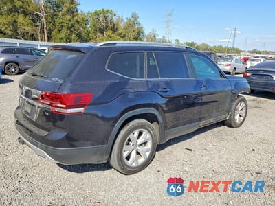 Trzecie zdjęcie samochodu z tyłu: 2019 VOLKSWAGEN ATLAS SE VIN:1V2DR2CA2KC516142 - miniatura