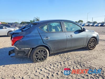 Trzecie zdjęcie samochodu z tyłu: 2016 NISSAN VERSA S VIN:3N1CN7APXGL807242 - miniatura